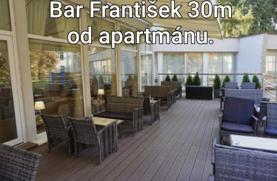 Apartmany Centro & Jacuzzi 皮耶什佳尼 外观 照片