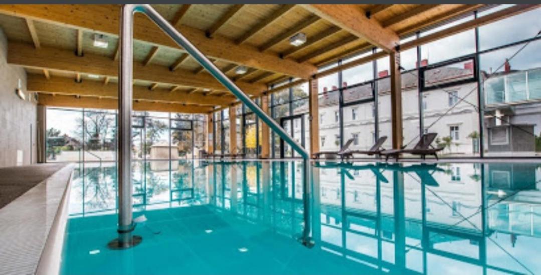 Apartmany Centro & Jacuzzi 皮耶什佳尼 外观 照片