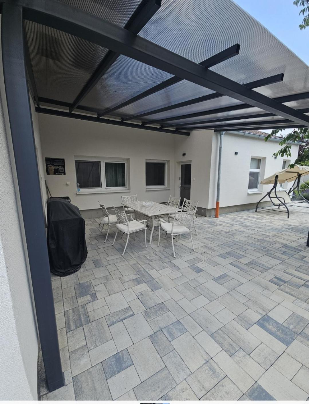 Apartmany Centro & Jacuzzi 皮耶什佳尼 外观 照片