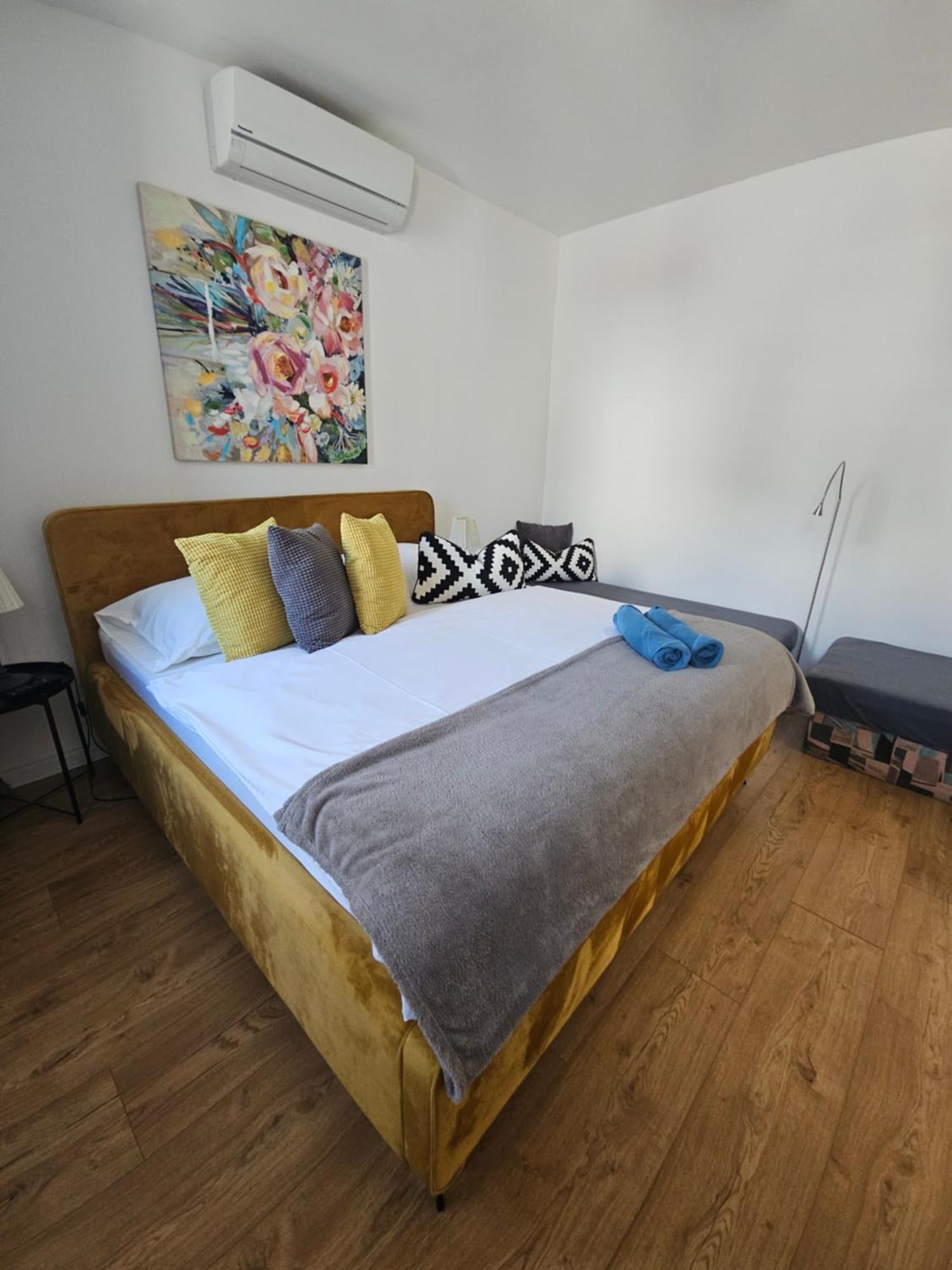 Apartmany Centro & Jacuzzi 皮耶什佳尼 外观 照片