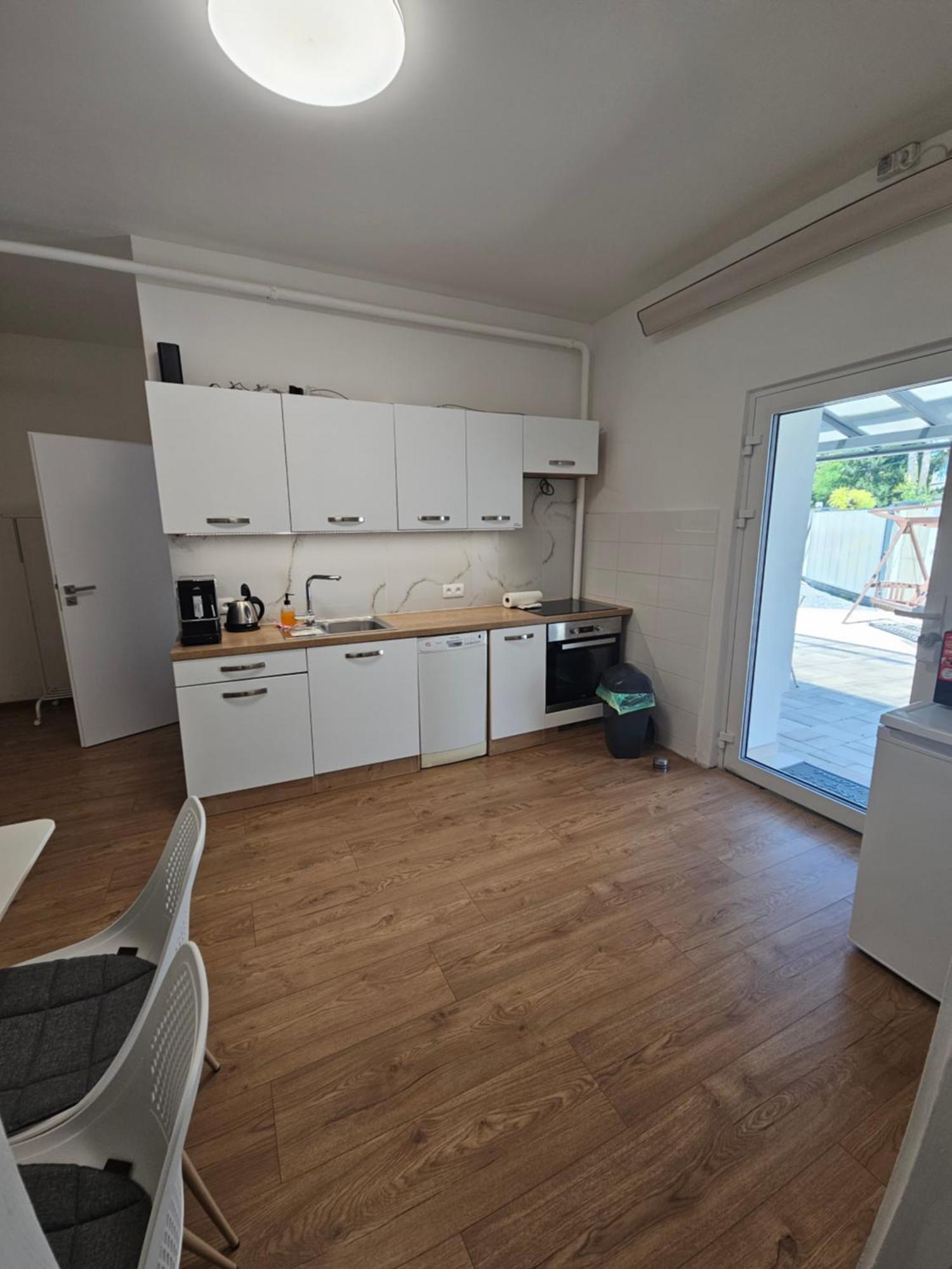 Apartmany Centro & Jacuzzi 皮耶什佳尼 外观 照片