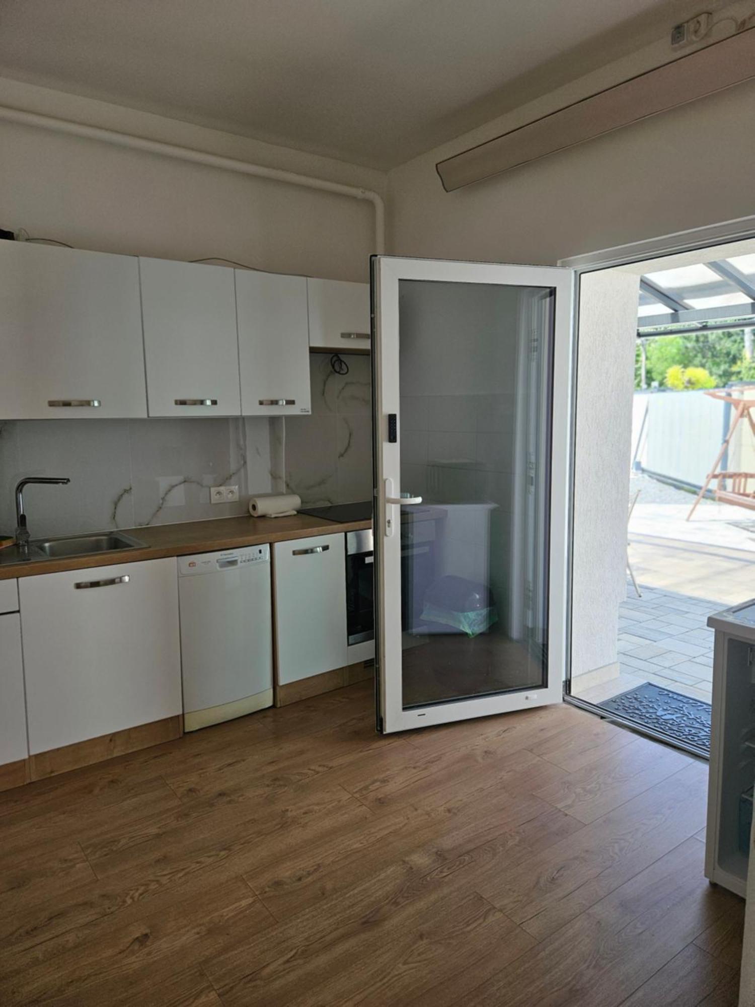 Apartmany Centro & Jacuzzi 皮耶什佳尼 外观 照片